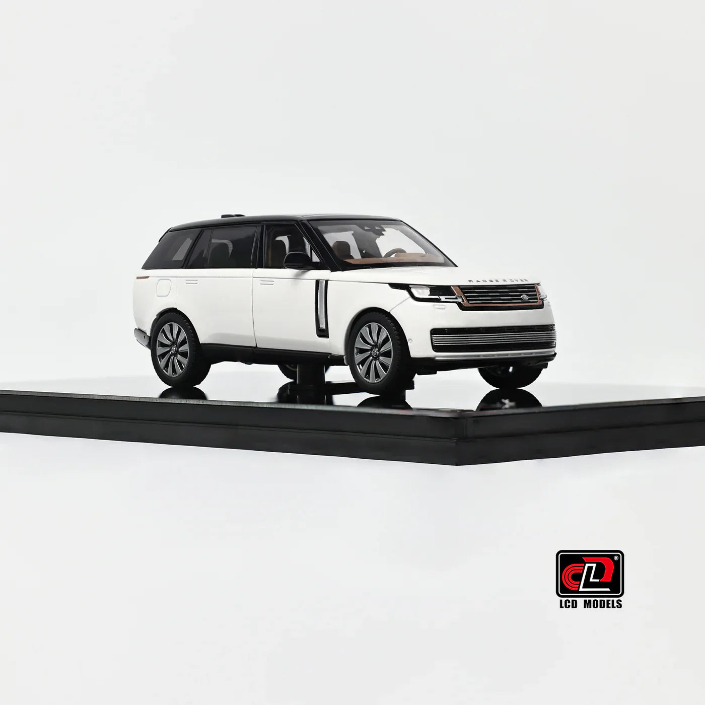 LCD Land Rover Range Rover SV Serenity White with Black Roof 1:43 Scale Diecast Model