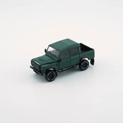 Land Rover 2016 Defender 110 Pick Up, 1:64 Scale (Green)