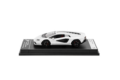 Lamborghini Countach LPI 800-4, 1:64 Scale (White)