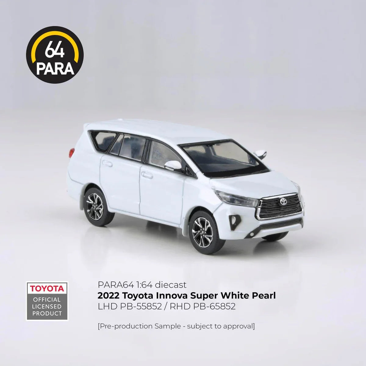 PARA64 Toyota Innova 2022 Super White Pearl 1:64 Scale Diecast Model