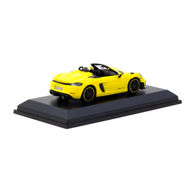 Porsche 718 Spyder RS Racing - Collab64, 1:64 Scale (Yellow)