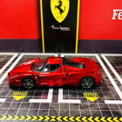 *PRE-ORDER* Ferrari Enzo (Visible Engine), 1:64 Scale (Metallic Red)