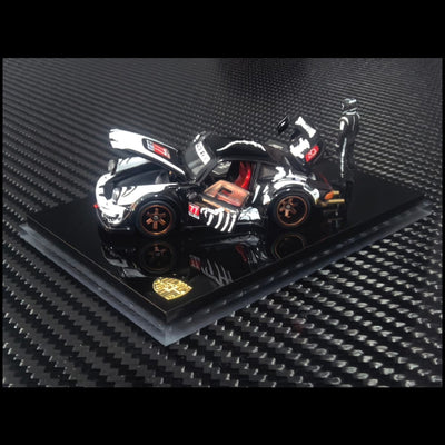 *PRE-ORDER* RWB930 GT Wing (Open-Engin & Rear Hoods+Doors, Visible Engine) Skeleton Dinosaur Livery with Figure, 1:64 Scale - FG Model