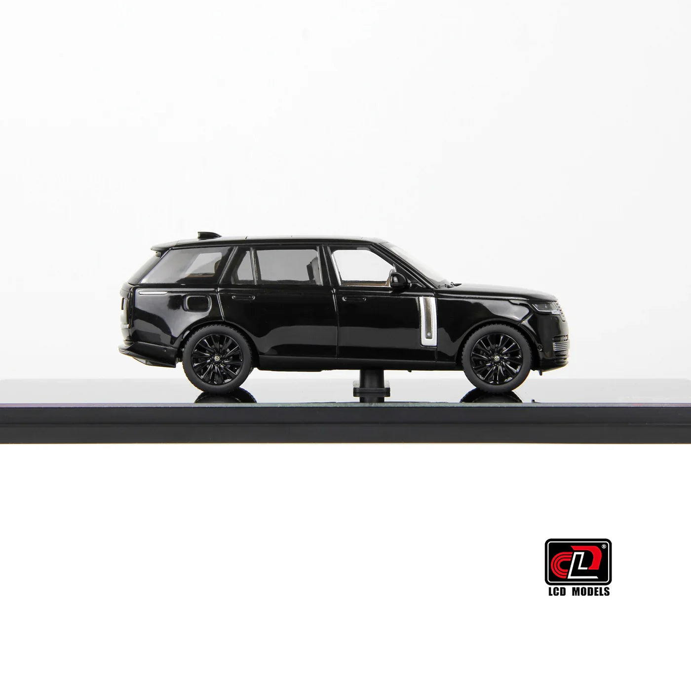 LCD Land Rover Range Rover SV Serenity Black 1:43 Scale Diecast Model