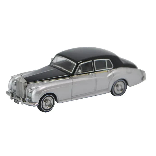 GFCC Rolls Royce Silver Cloud 1955 Silver & Black 1:64 Scale Diecast Model