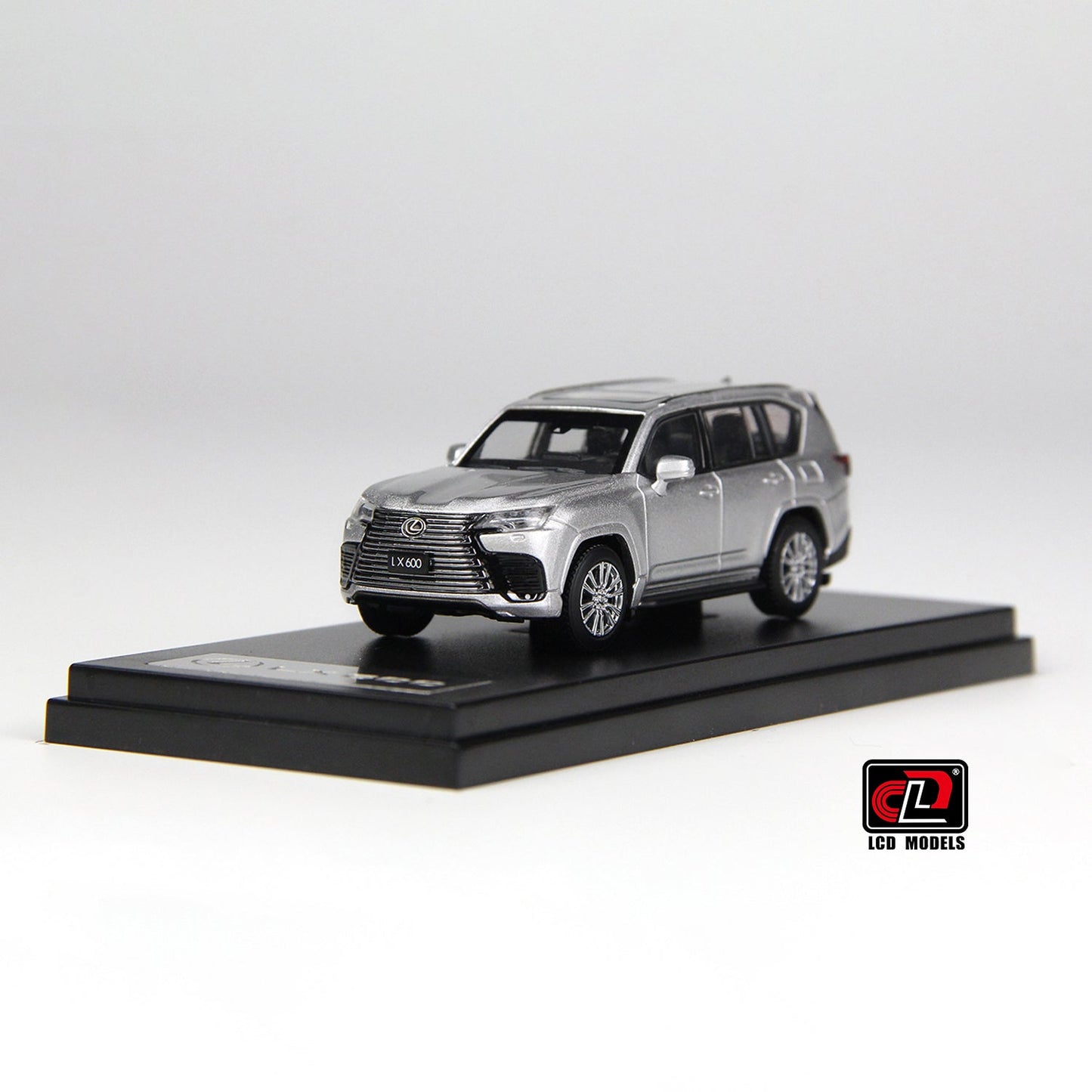 Lexus LX600 1:64