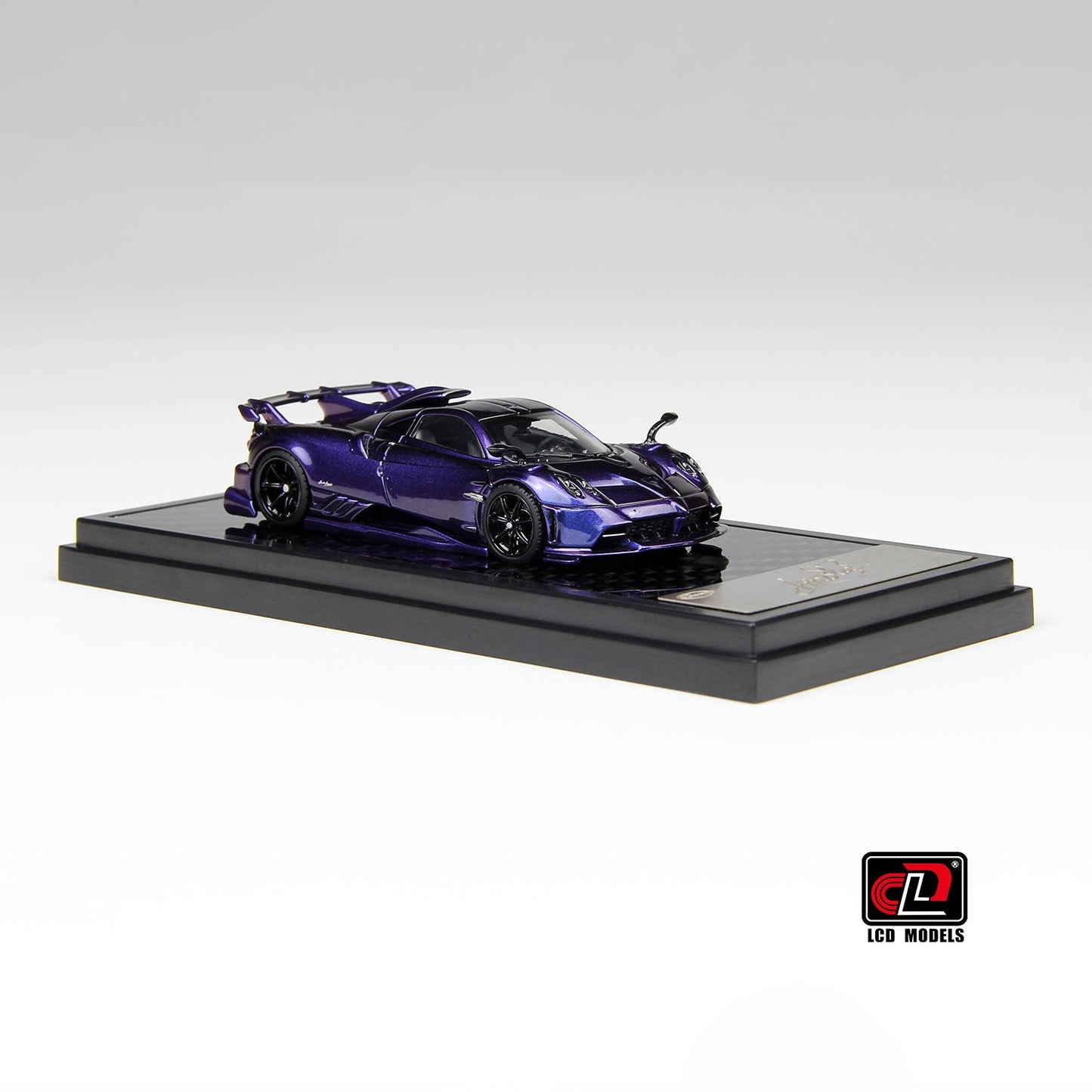 Pagani Imola Coupe 1:64