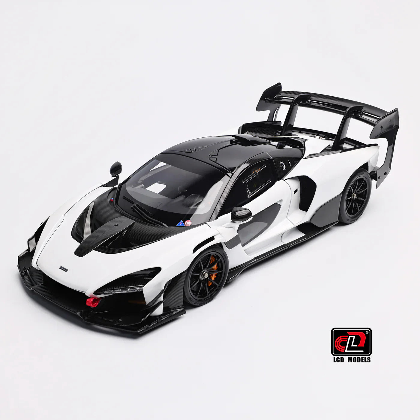 LCD McLaren Senna GTR White 1:18 Scale Diecast Model