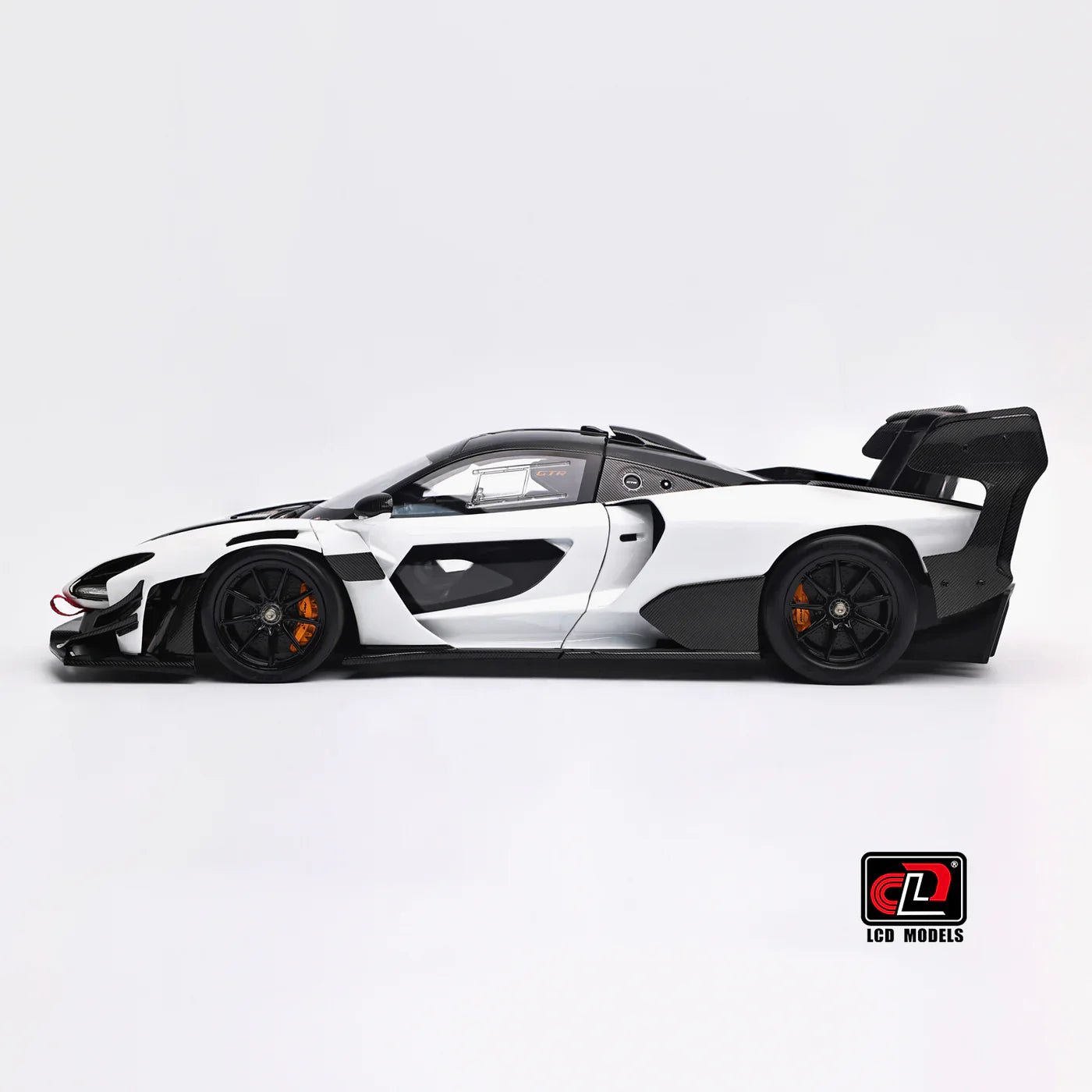 LCD McLaren Senna GTR White 1:18 Scale Diecast Model