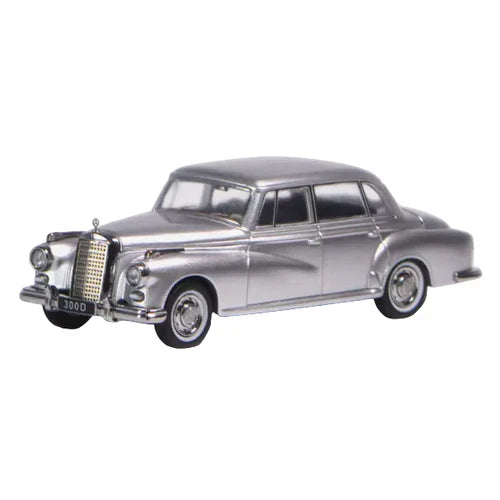 GFCC Mercedes-Benz 300D 1959 Silver 1:64 Scale Diecast Model