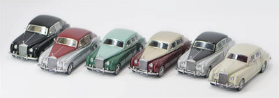 GFCC Rolls Royce Silver Cloud 1955 Ivory 1:64 Scale Diecast Model