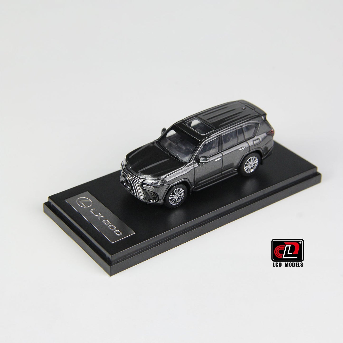 Lexus LX600 1:64