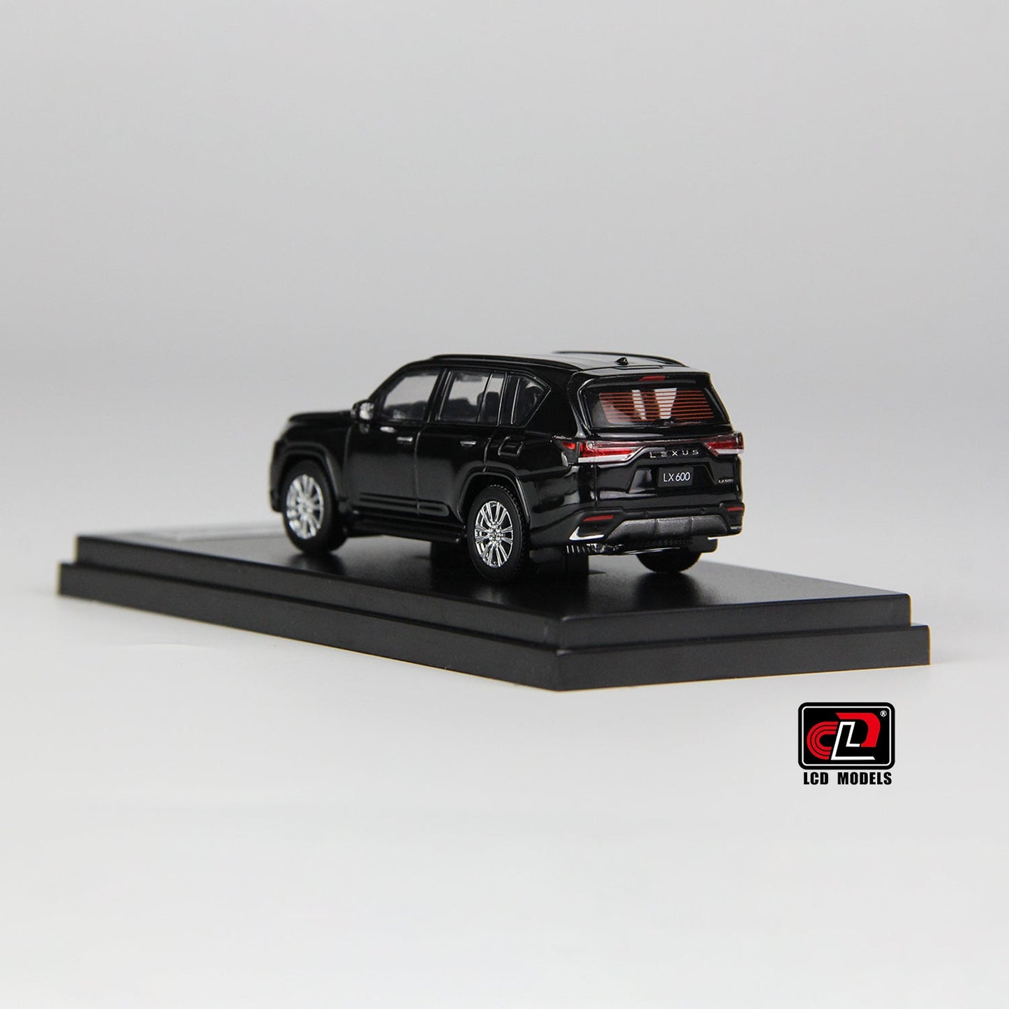 Lexus LX600 1:64