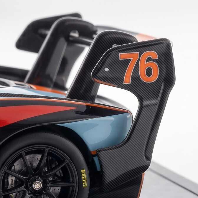 1:64 McLaren Senna GTR - 1:64
