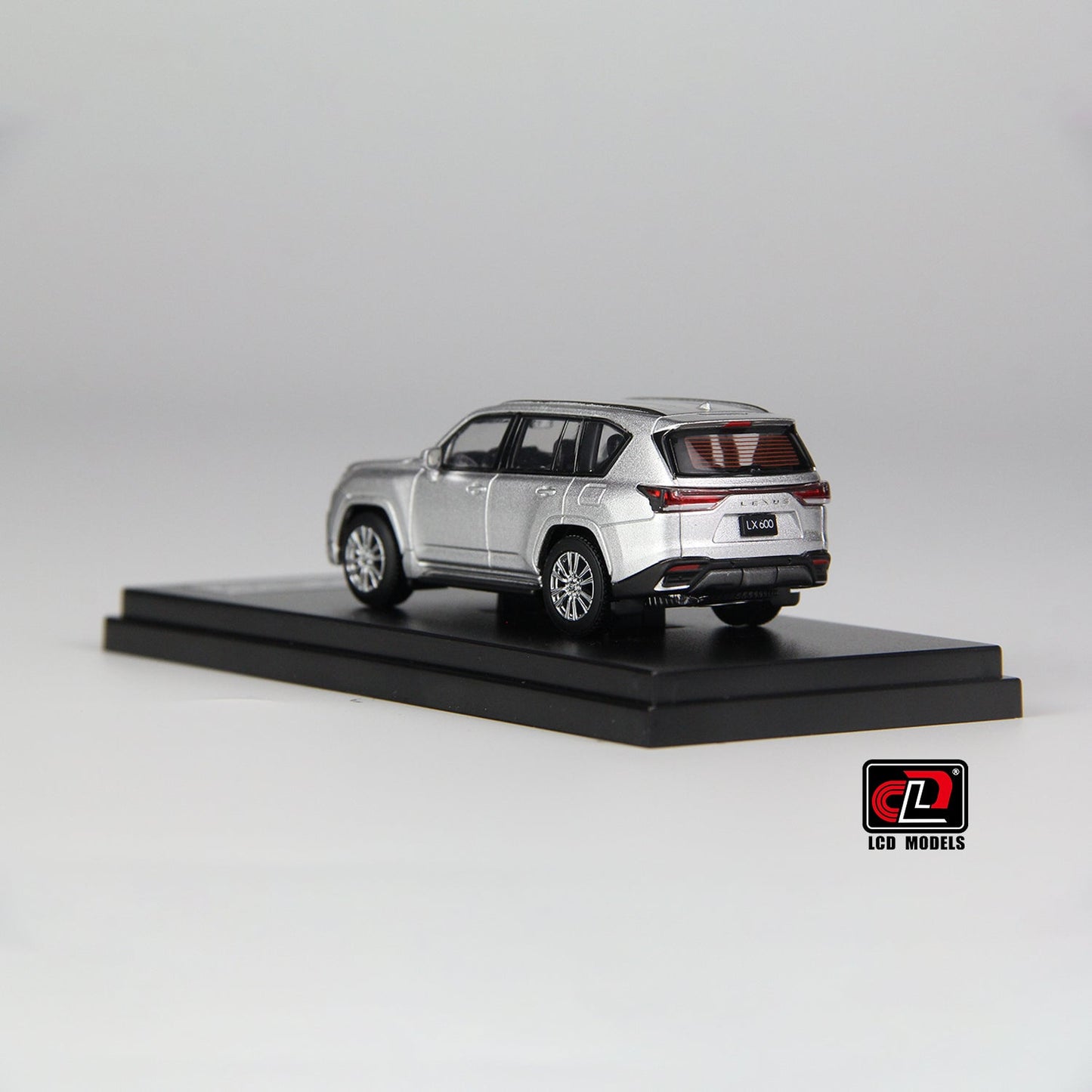 Lexus LX600 1:64