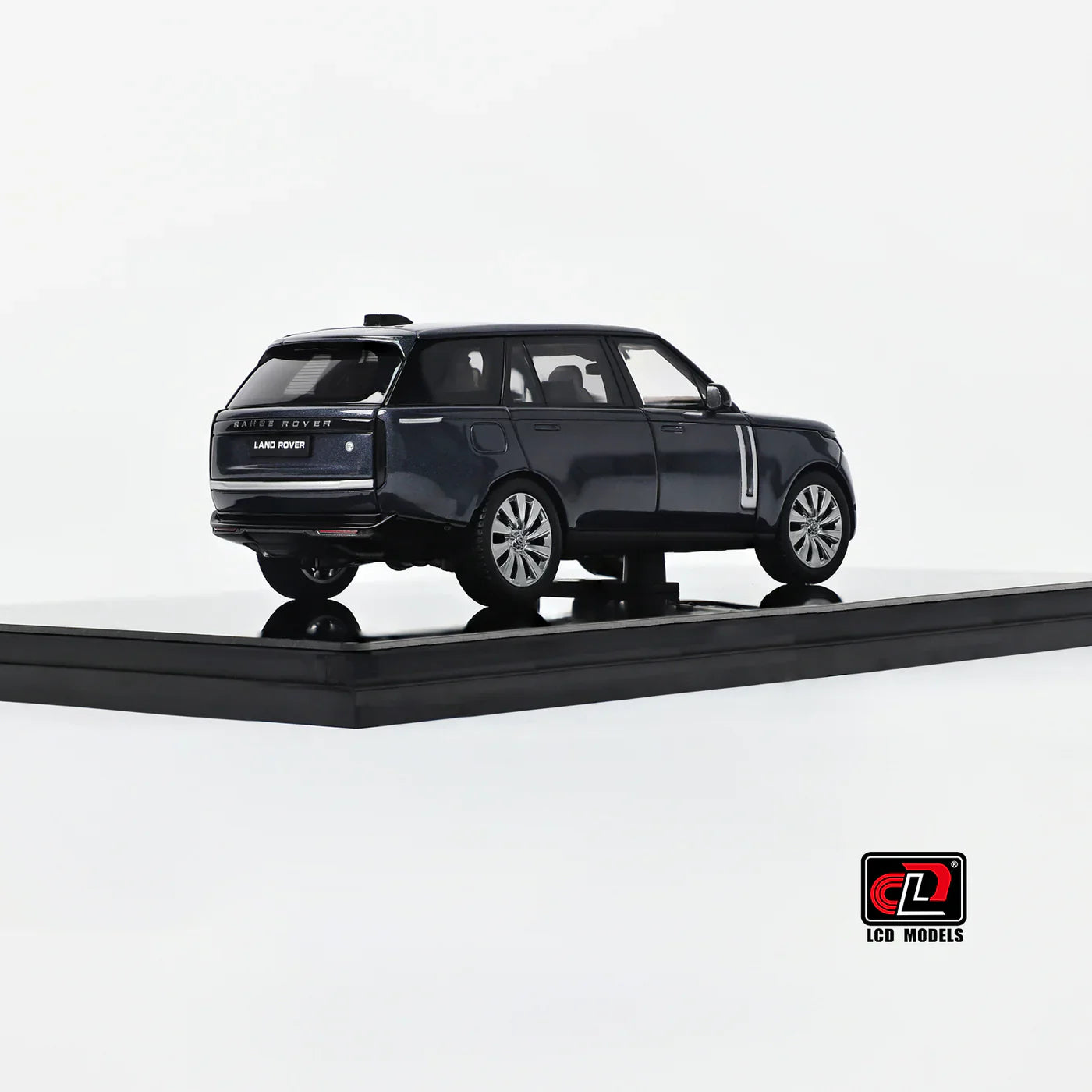 LCD Land Rover Range Rover SV Serenity Blue 1:43 Scale Diecast Model