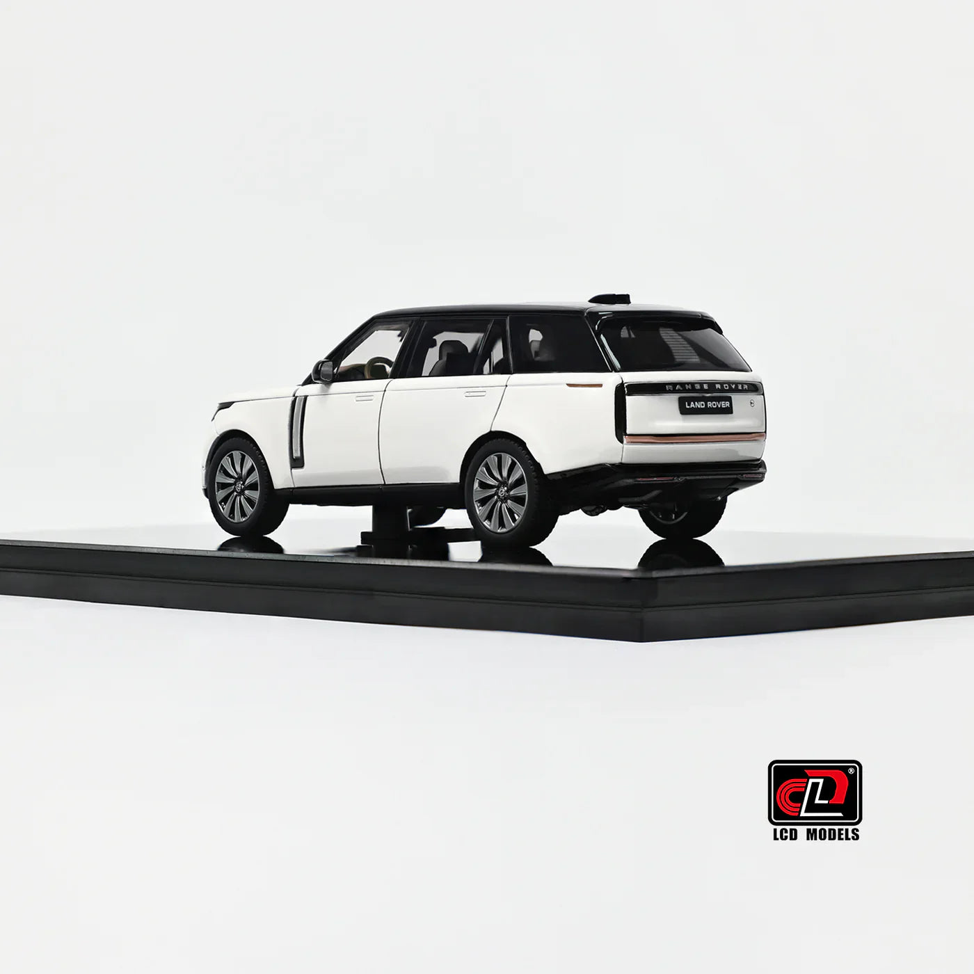 LCD Land Rover Range Rover SV Serenity White with Black Roof 1:43 Scale Diecast Model