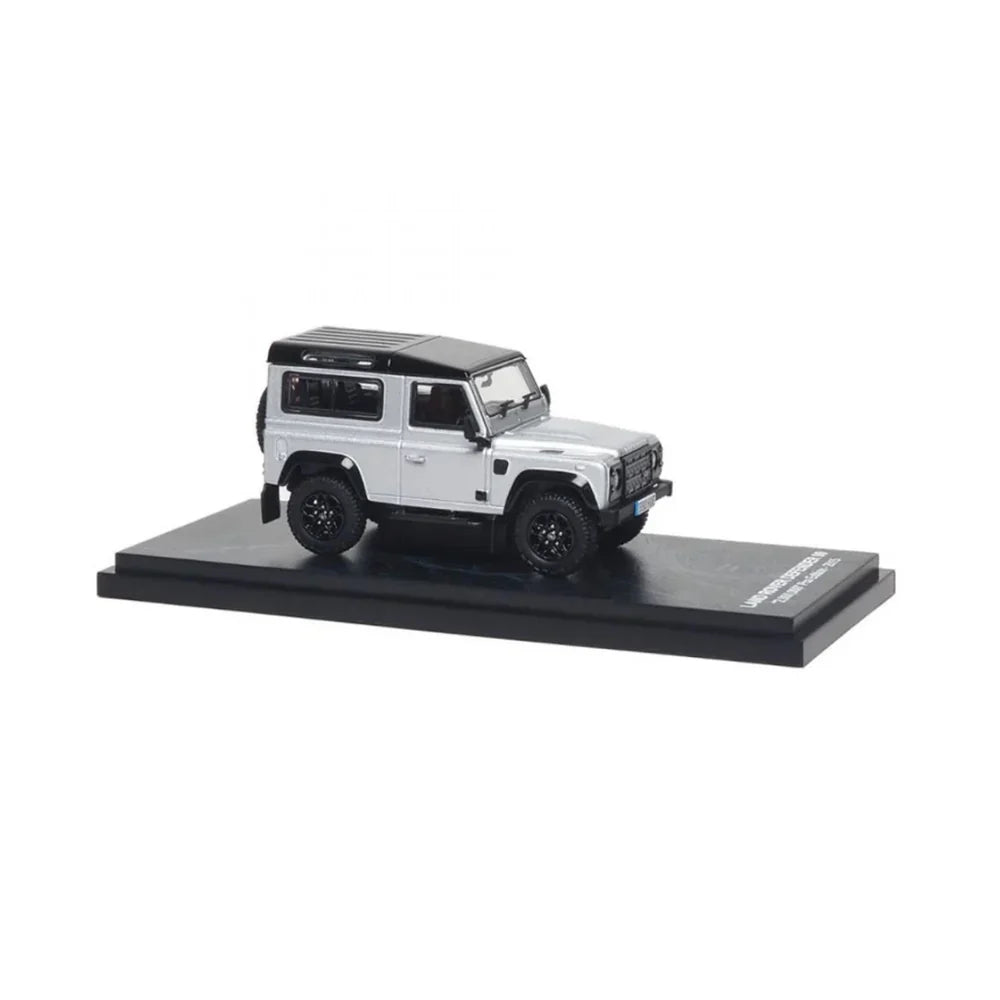 PRE-ORDER ALMOST REAL Land Rover Defender 90 2,000,000Pcs Edition 2015 1:64 Scale Diecast Model