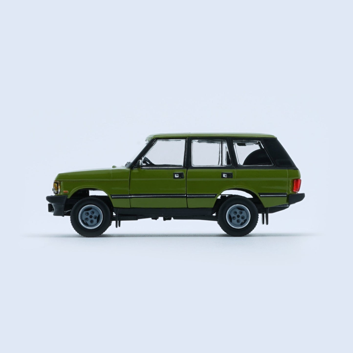 BMC 1:64 Land Rover Range Rover Classic LSE – Classic Green (LHD)