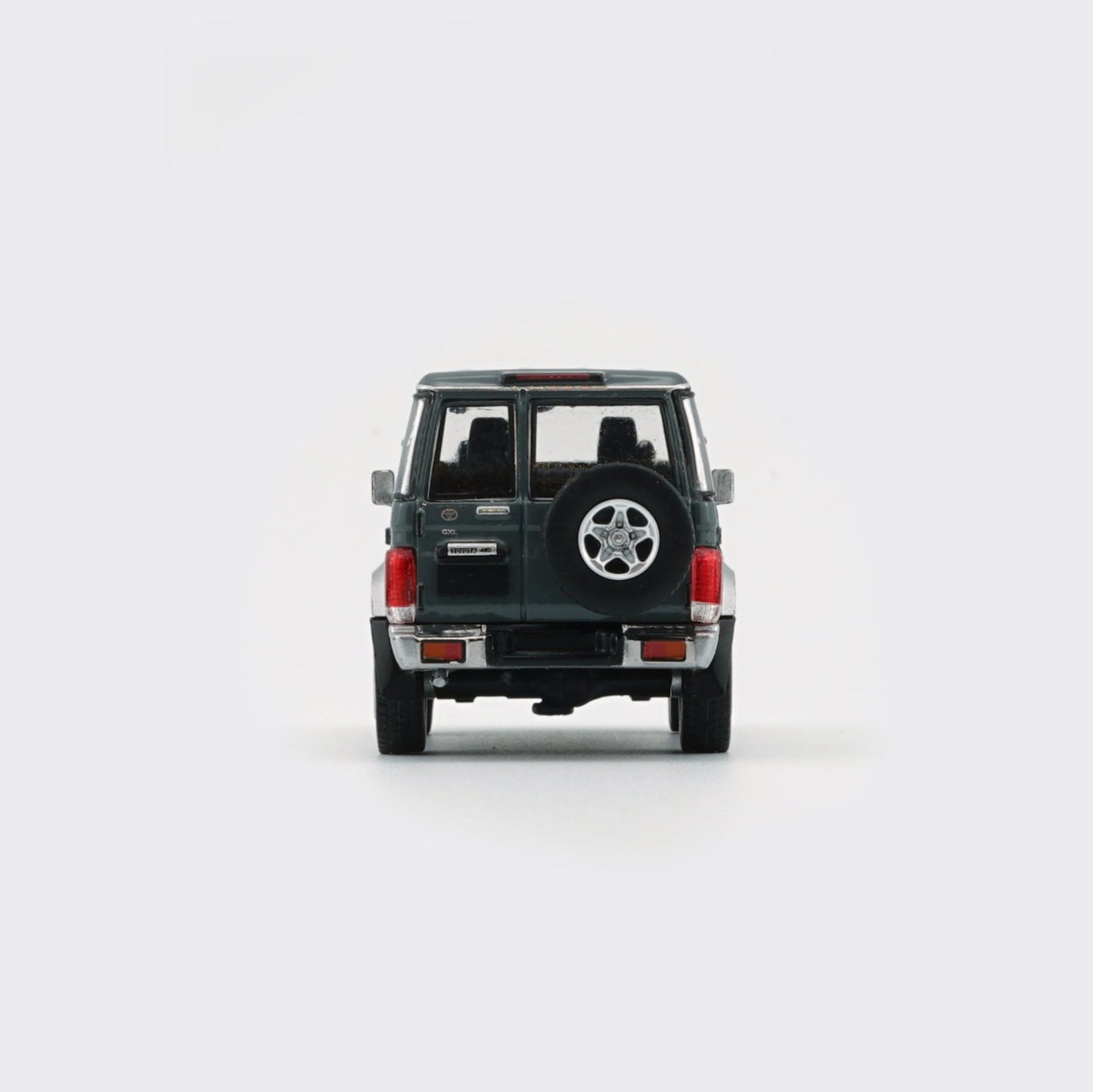 BMC 1:64 Toyota Land Cruiser LC76 – Dark Grey (LHD)