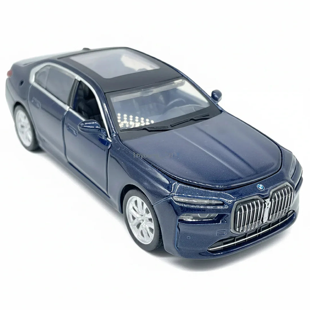 BMW i7 1:43 Scale Diecast Luxury EV Collectible