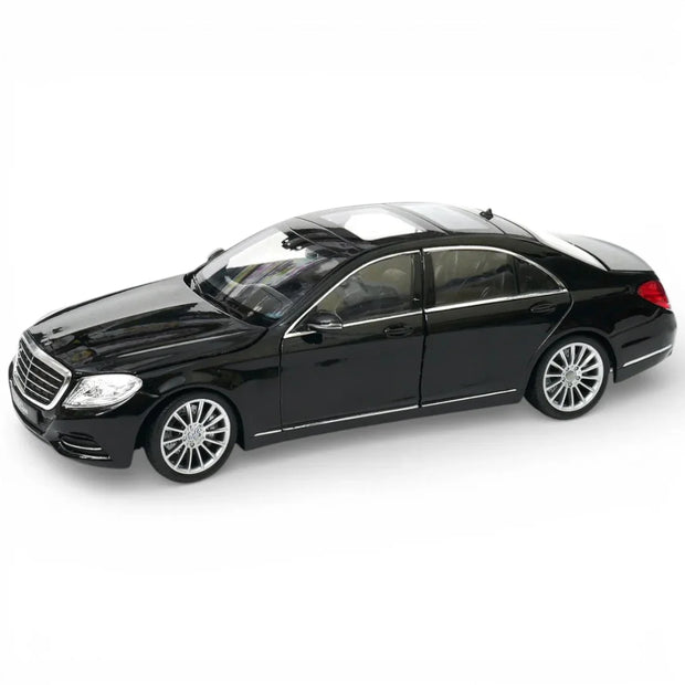 Mercedes-Benz S 600 1:32 Scale Diecast Collectible