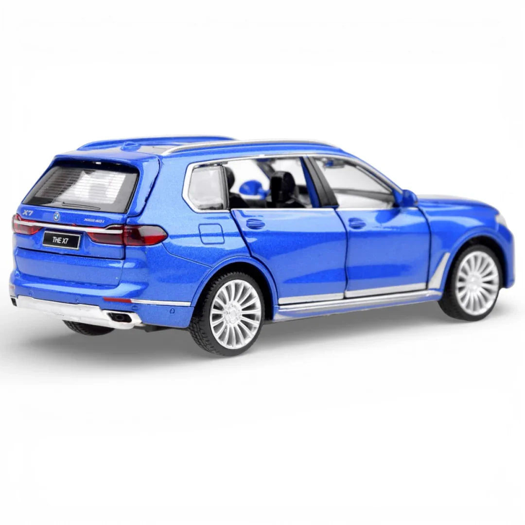 BMW X7 1:32 Scale Diecast Luxury SUV Collectible