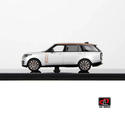 LCD Land Rover Range Rover SV Serenity Silver 1:43 Scale Diecast Model