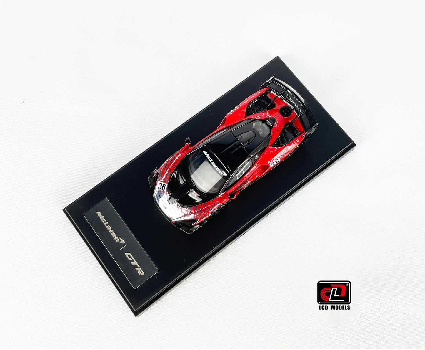 1:64 McLaren Senna GTR - 1:64
