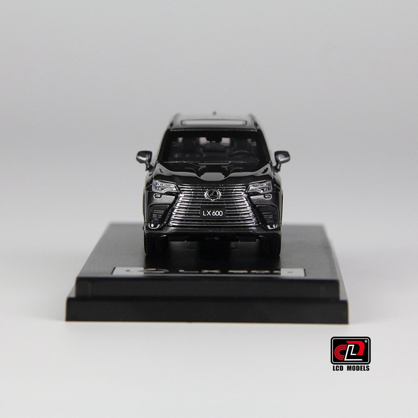 Lexus LX600 1:64