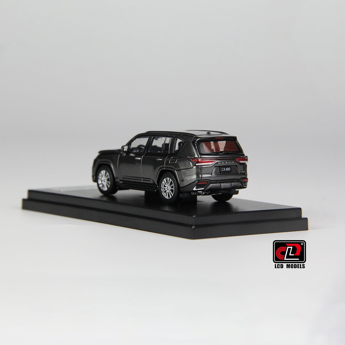 Lexus LX600 1:64