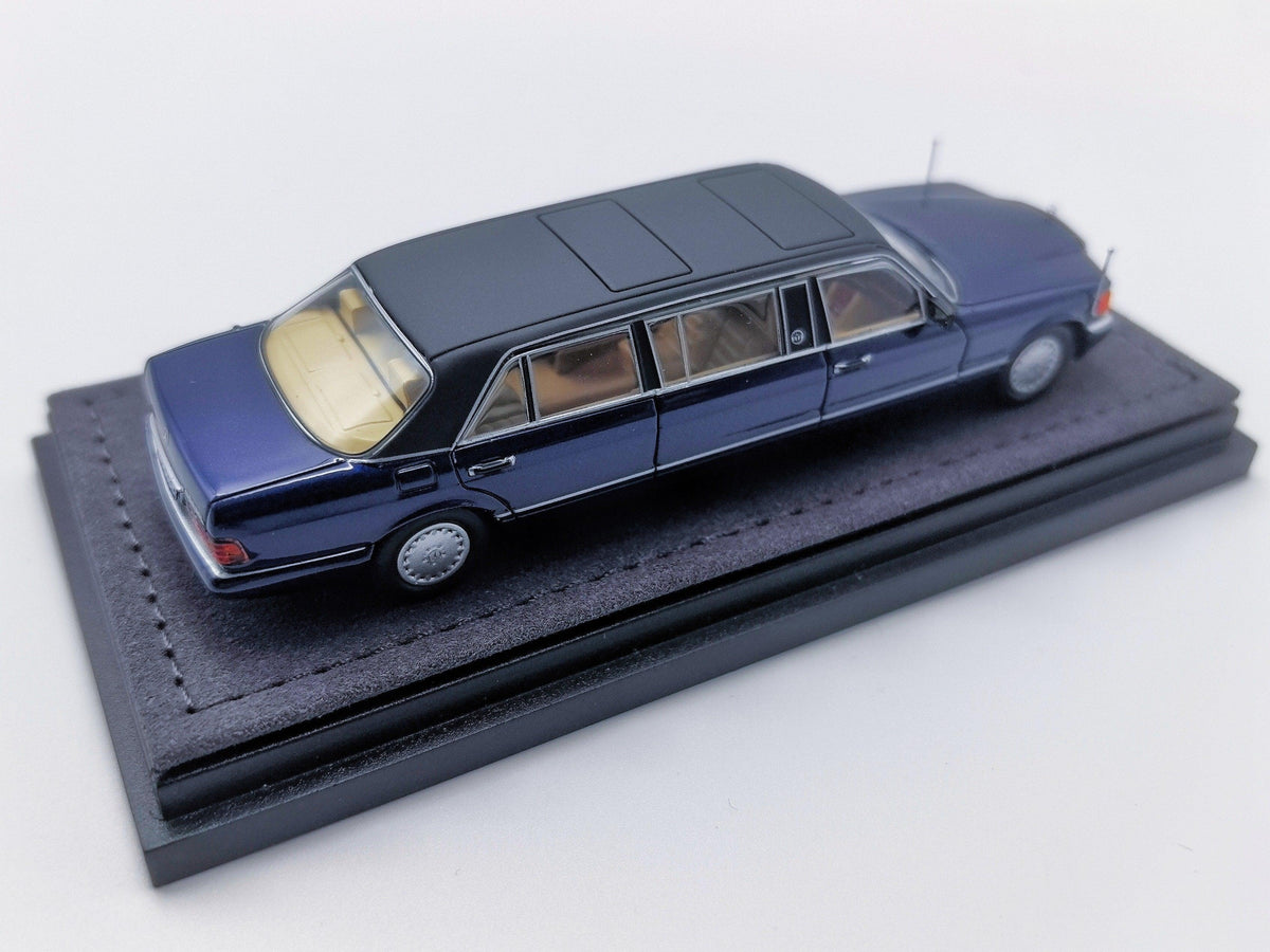 Mercedes S-Class W126 44"Limousine (Trasco Breman 1000SEL) Limited to 999units, 1:64 Scale (Blue) by The Art of Model – view 5