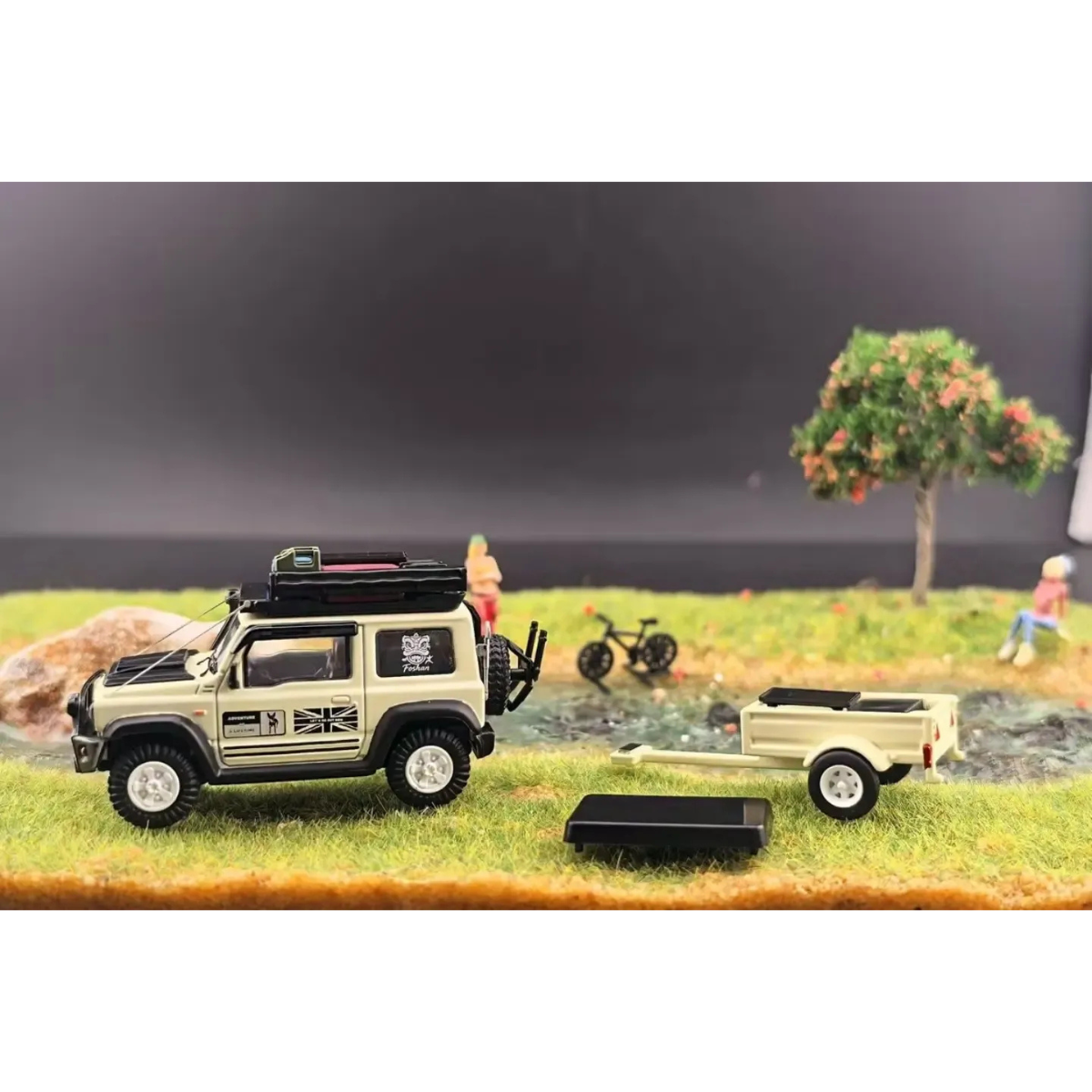 Suzuki Jimny 4x4 Boring White by FINE WORKS64 – 1:64 scale, view 3