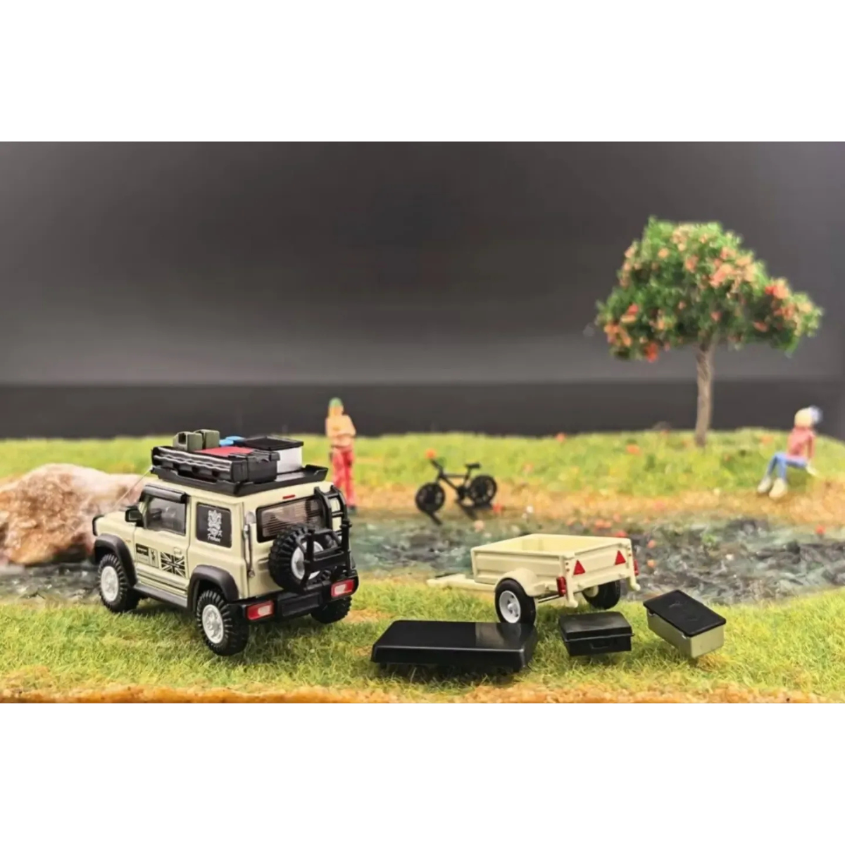 Suzuki Jimny 4x4 Boring White by FINE WORKS64 – 1:64 scale, view 4