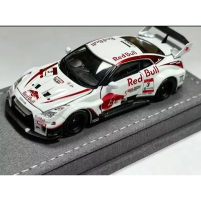 Nissan GT-R R35 RR White Electroplated Red Bull livery (Limited to 499units), 1:64 Scale by AOC – view 1