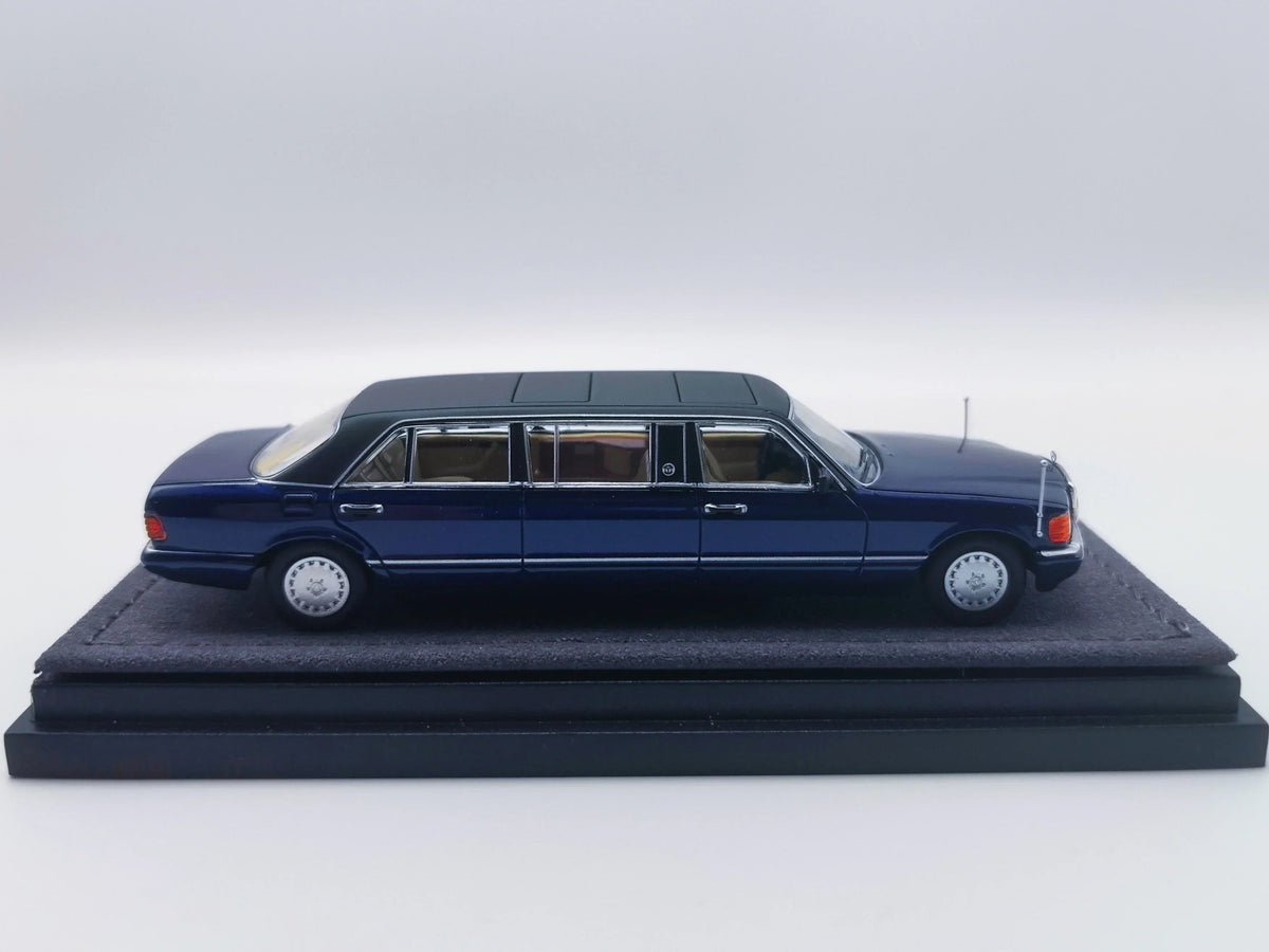 Mercedes S-Class W126 44"Limousine (Trasco Breman 1000SEL) Limited to 999units, 1:64 Scale (Blue) by The Art of Model – view 6