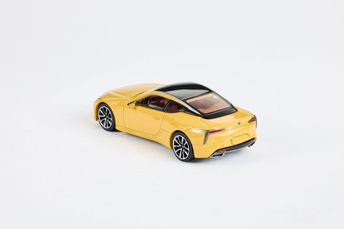 2020  LEXUS LS 500h-YELLOW