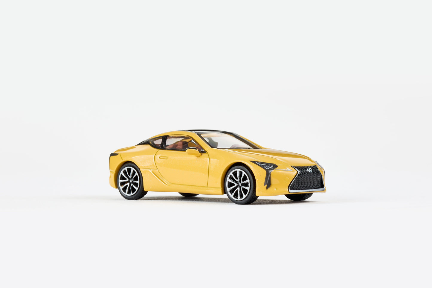 2020  LEXUS LS 500h-YELLOW
