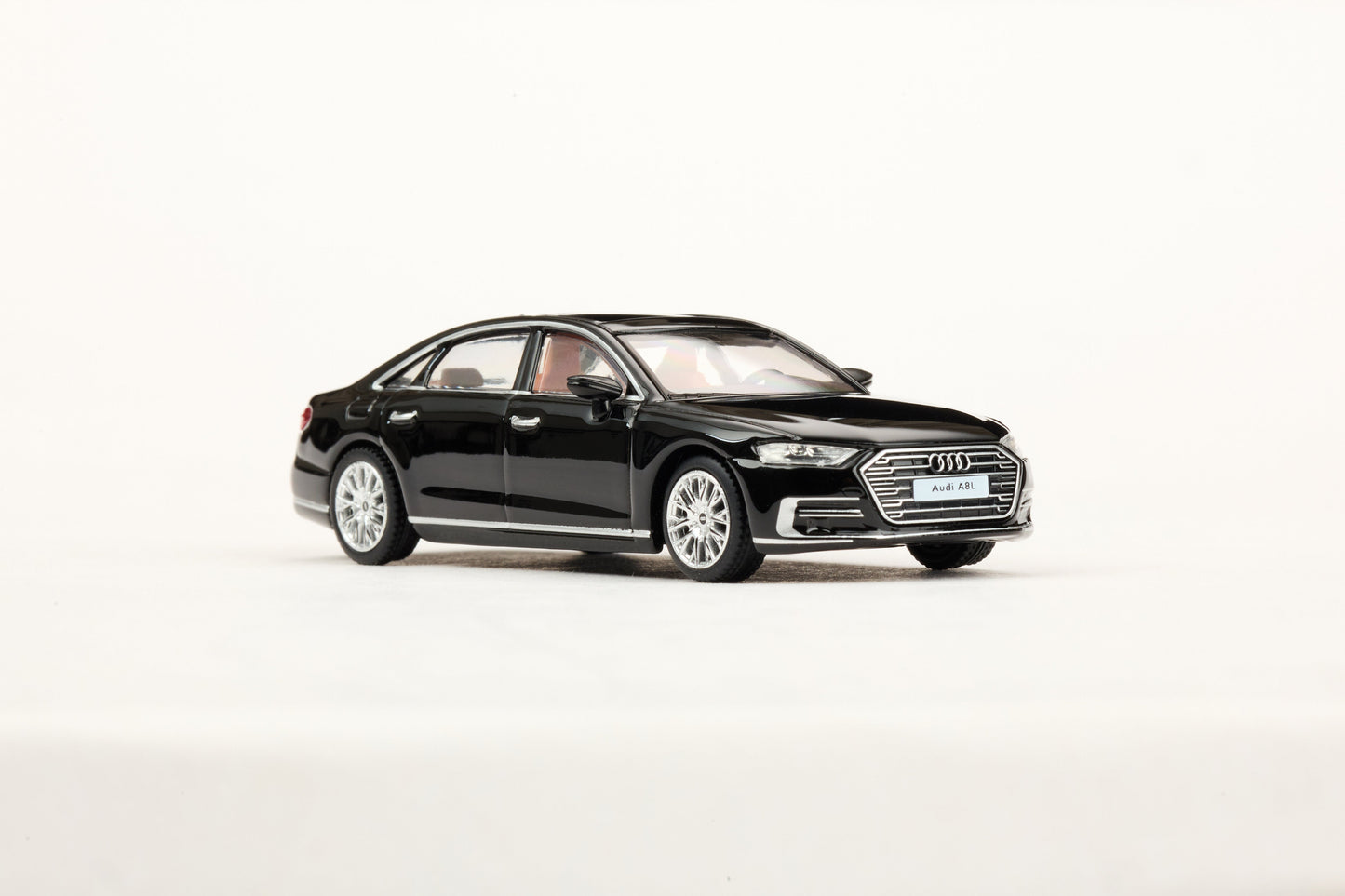 2021 AUDI A8L-BLACK