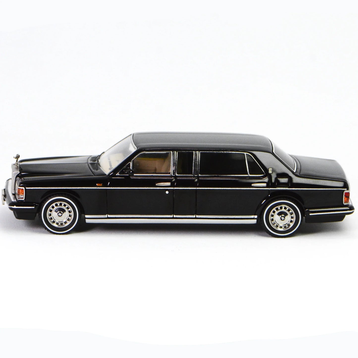 HEC 2026 GFCC Rolls-Royce Silver Spur Park Ward 1998 Black 1:64 Scale Diecast Model