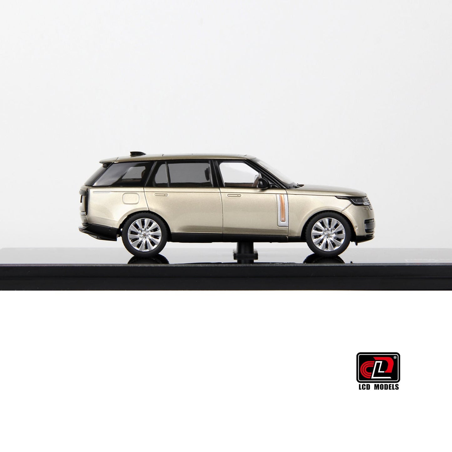 Range Rover SV Serenity LCD Models | 1:43 Scale Diecast | Luxury SUV Collectible