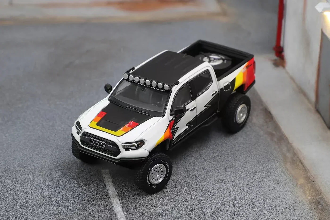 GCD Toyota Tacoma TRD PRO LHD 2022 White 1:64 Scale Diecast Model