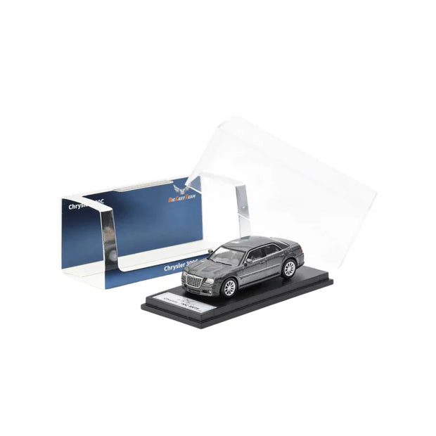DCT Chrysler 300C SRT8 2005 Grey 1:64 Scale Diecast Model