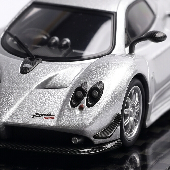 1:64 Pagani HuayraR
