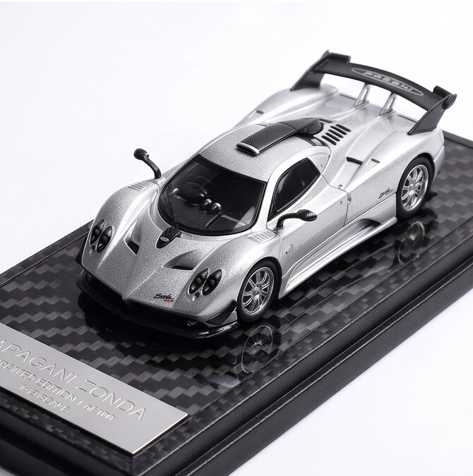 1:64 Pagani HuayraR