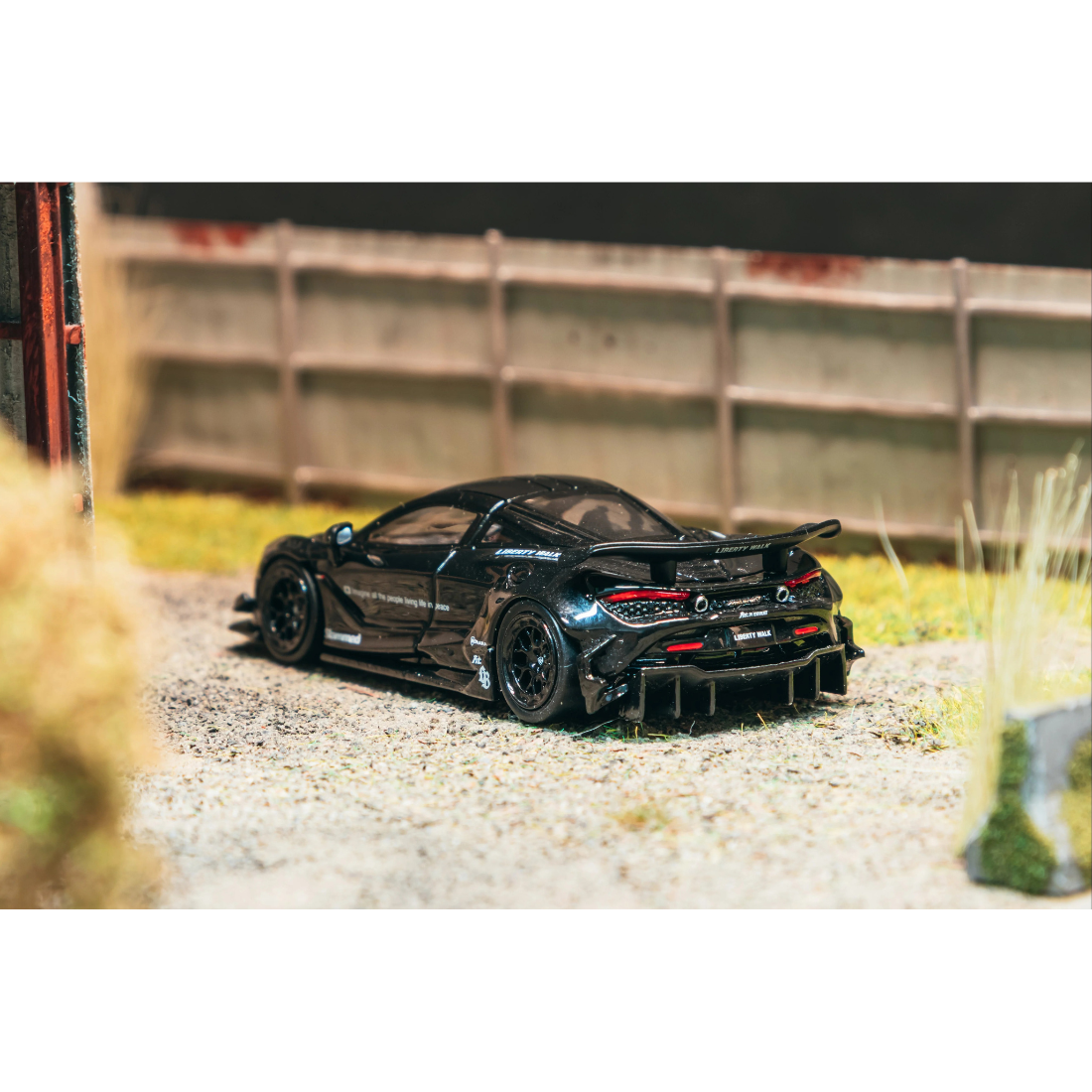 LB-WORKS 720S, 1:64 Scale (Black) - Tarmac Works