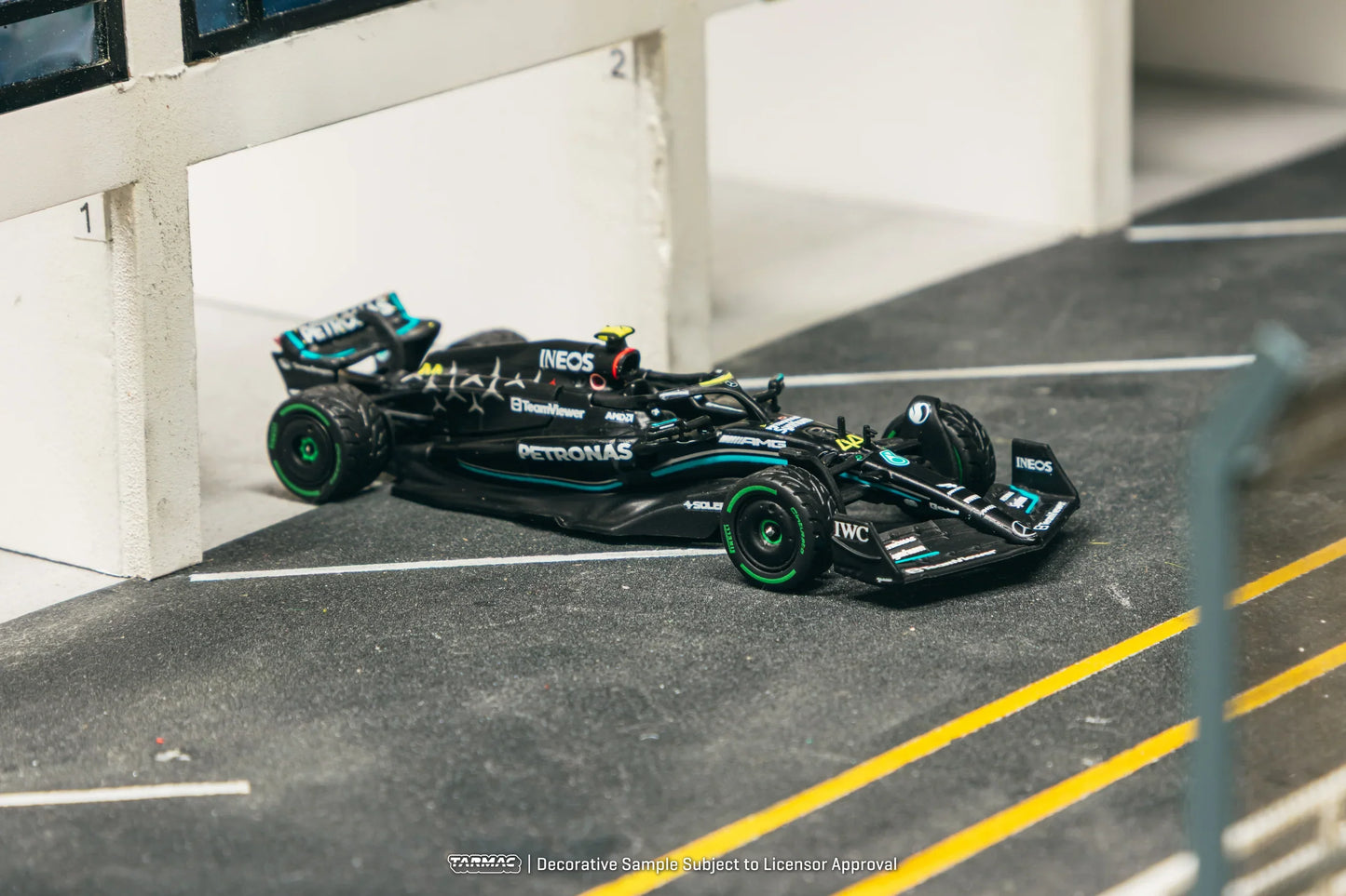 Tarmac Works X iXO Models GLOBAL64 Mercedes-AMG F1 W14 E Performance Monaco GP 2023 Lewis Hamilton 1:64 Diecast
