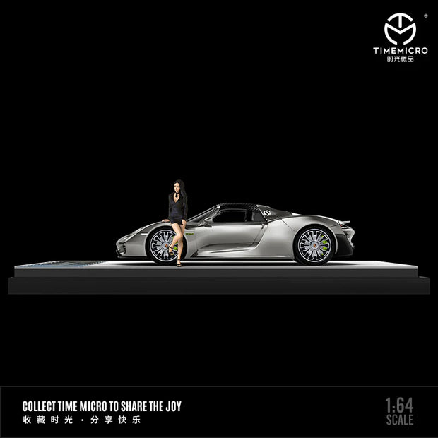 Time Micro Porsche 918 Spyder Liquid Silver Figure Edition 1:64 Scale Diecast Model