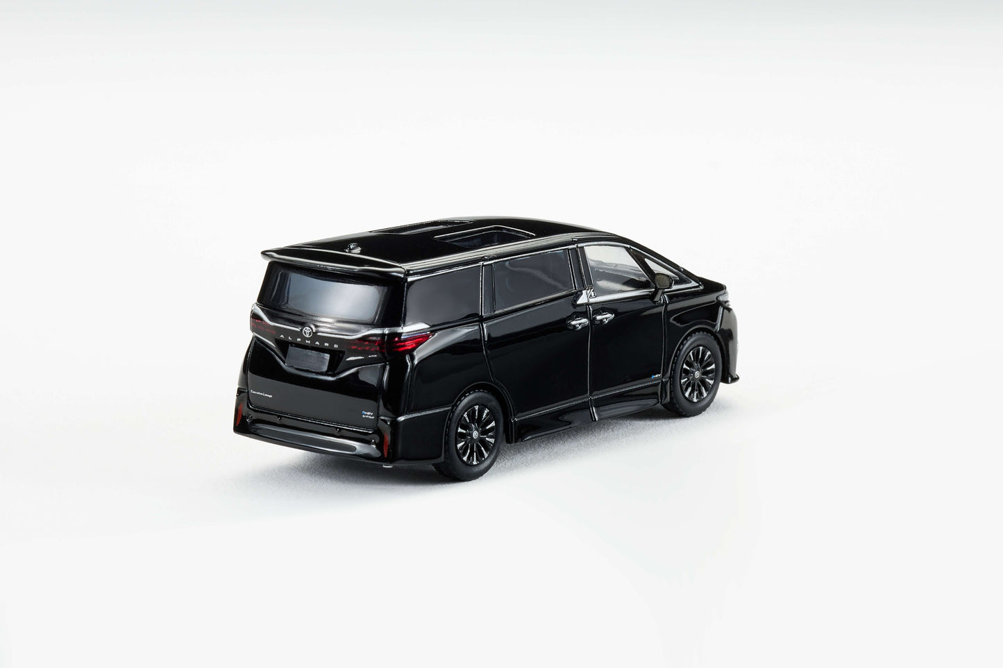Toyota Alphard 2023 1:64 Scale Diecast Collectible