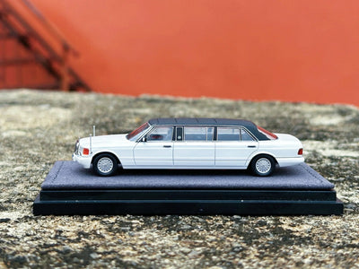Mercedes S-Class W126 44"Limousine (Trasco Breman 1000SEL) Limited to 999units (White), 1:64 Scale by The Art of Model – view 1
